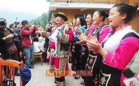 吃瓜到羌族婚礼现场,传统习俗与现代交融