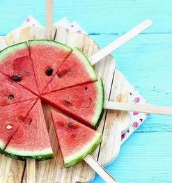 吐舌吃瓜的戏曲,揭秘戏曲中的趣味瞬间